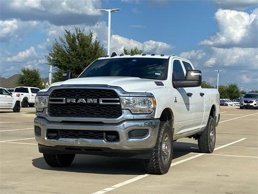 2023 RAM 2500 Tradesman Crew Cab 4x4 6'4' Box