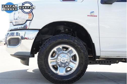 2023 RAM 2500 Tradesman Crew Cab 4x4 6'4' Box