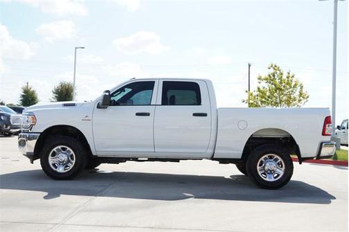 2023 RAM 2500 Tradesman Crew Cab 4x4 6'4' Box