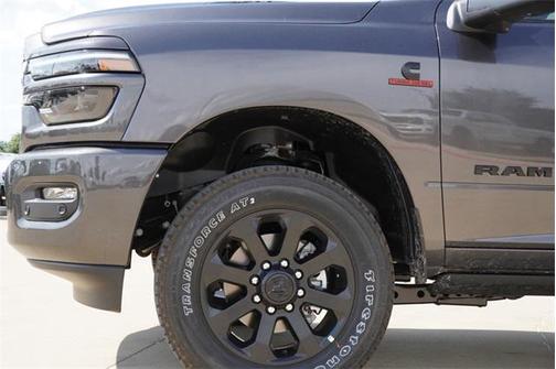 2025 RAM 2500 Laramie Crew Cab 4x4 6'4' Box