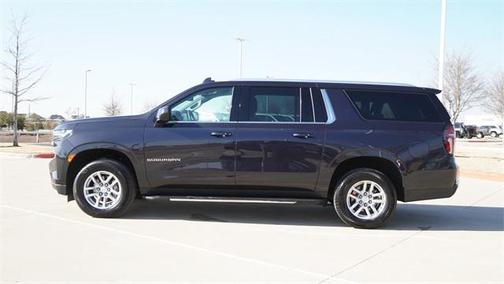 2024 Chevrolet Suburban LT