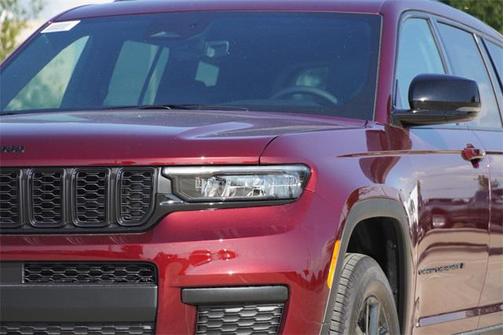 2025 Jeep Grand Cherokee L Altitude