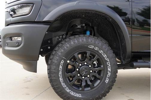 2025 RAM 2500 Tradesman Crew Cab 4x4 6'4' Box