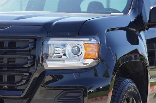 2022 GMC Canyon Elevation Standard