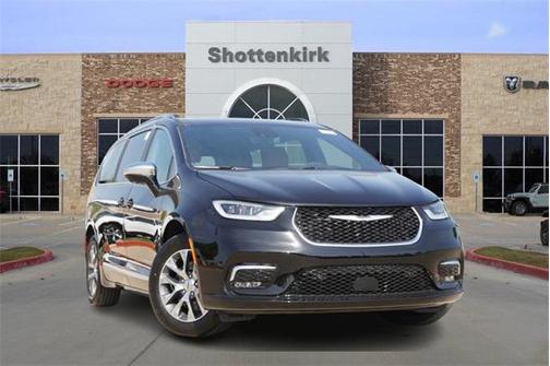 2025 Chrysler Pacifica L