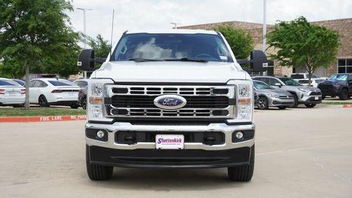 Oxford White 2024 Ford F-250 XLT