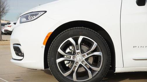 2026 Chrysler Pacifica L