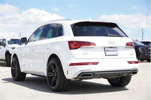 2022 Audi Q5 45 S line Premium Plus