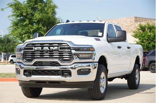 2025 RAM 2500 Tradesman Crew Cab 4x4 6'4' Box