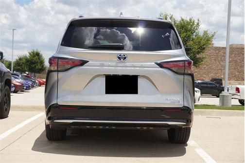 2023 Toyota Sienna Platinum 7 Passenger