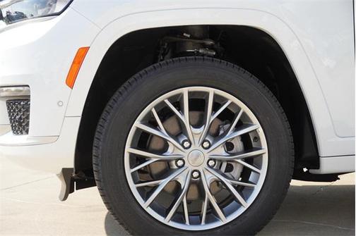 2025 Jeep Grand Cherokee L Summit