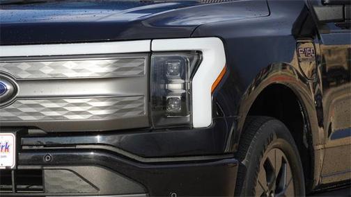 2023 Ford F-150 Lightning LARIAT