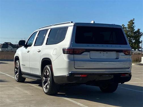 2023 Jeep Wagoneer L Series III 4x4