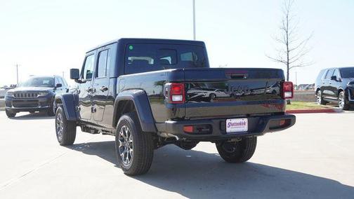 2026 Jeep Gladiator Sahara 4x4