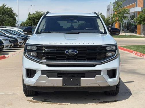 Space Silver Metallic 2025 Ford Expedition Platinum