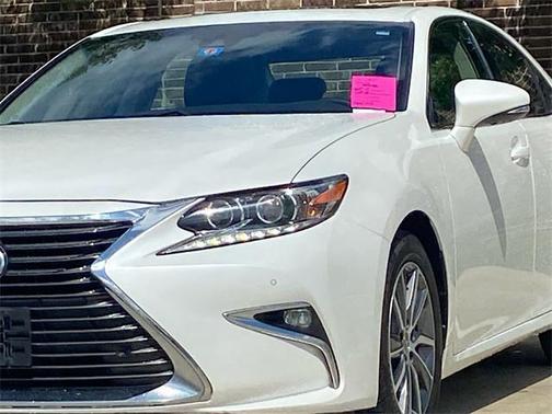 2017 Lexus ES 300h Base