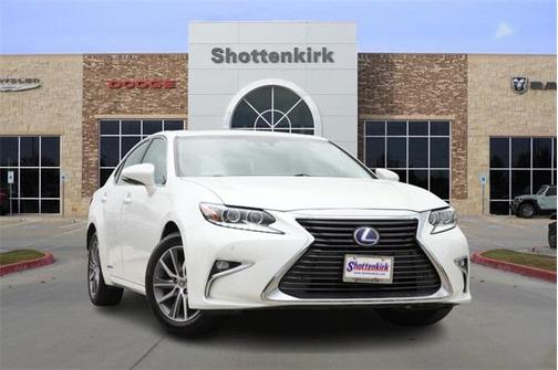 2017 Lexus ES 300h Base