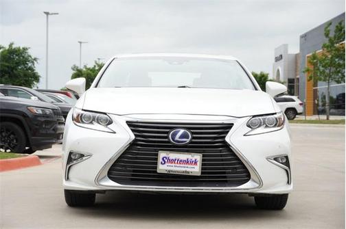 2017 Lexus ES 300h Base