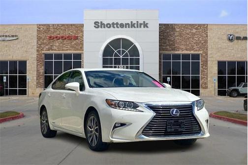 2017 Lexus ES 300h Base