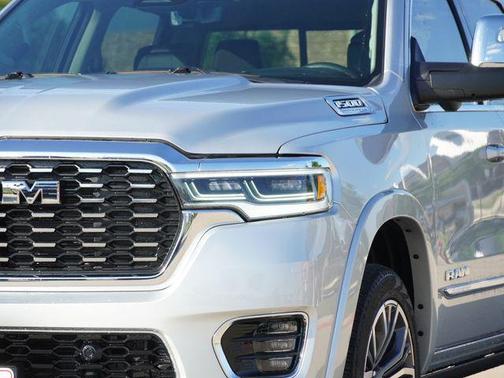 Silver Zynith 2026 RAM 1500 ST