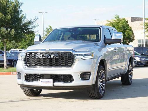 Silver Zynith 2026 RAM 1500 ST