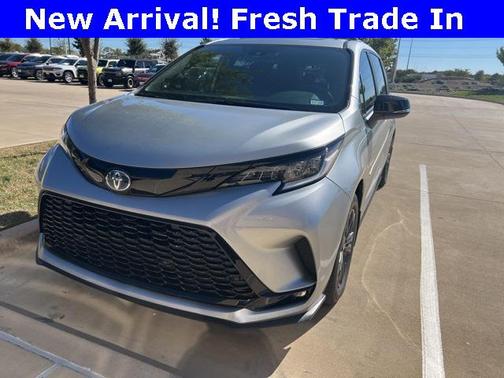 2025 Toyota Sienna XSE 7 Passenger