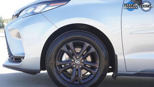 2025 Toyota Sienna Woodland Edition