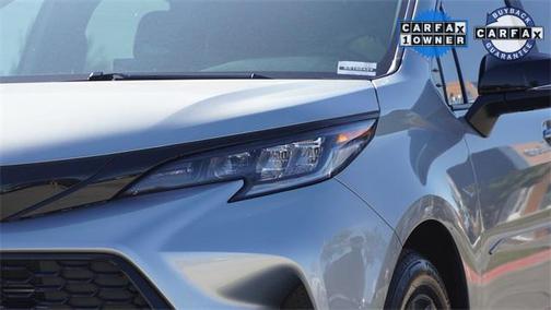 2025 Toyota Sienna Woodland Edition