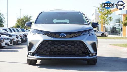 2025 Toyota Sienna Woodland Edition