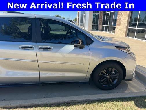 2025 Toyota Sienna XSE 7 Passenger