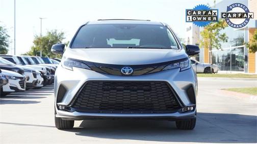 2025 Toyota Sienna Woodland Edition