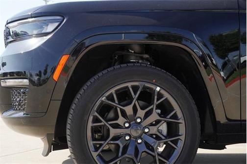 2025 Jeep Grand Cherokee L Summit Reserve