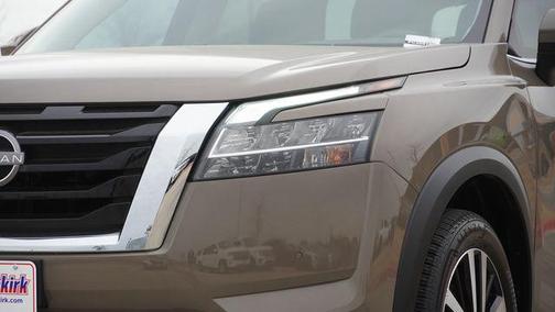 2023 Nissan Pathfinder Platinum FWD