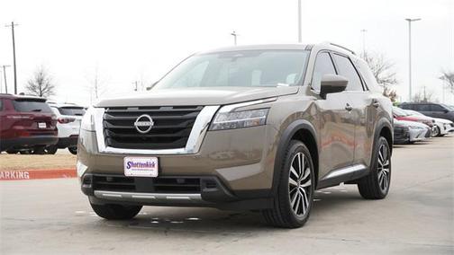 2023 Nissan Pathfinder Platinum FWD