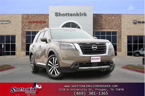 2023 Nissan Pathfinder Platinum FWD