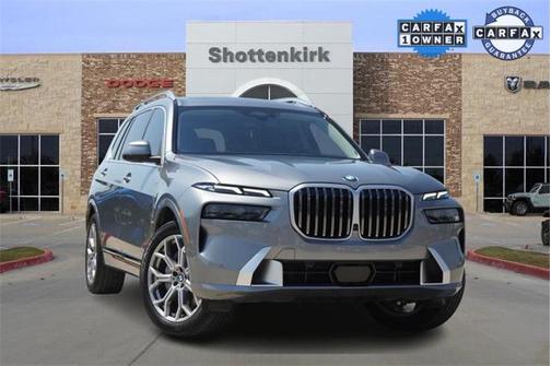 2025 BMW X7 xDrive40i
