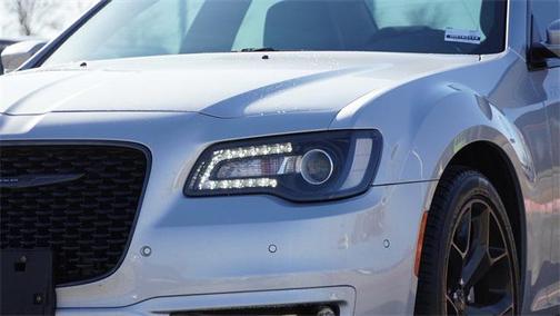 2022 Chrysler 300 Touring