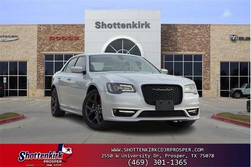 2022 Chrysler 300 Touring
