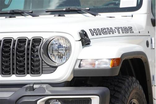 2025 Jeep Gladiator High Tide