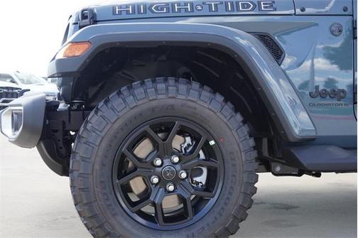 2025 Jeep Gladiator High Tide