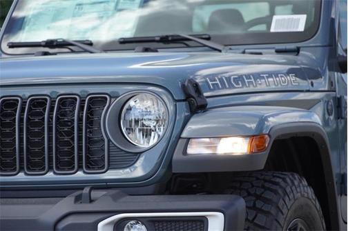 2025 Jeep Gladiator High Tide