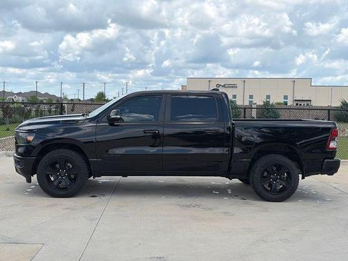 Diamond Black Crystal Pearlcoat 2021 RAM 1500 Big Horn/Lone Star