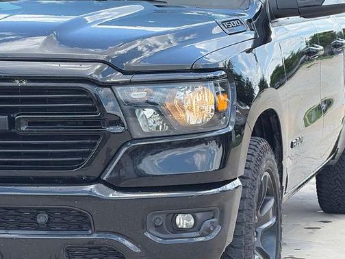 Diamond Black Crystal Pearlcoat 2021 RAM 1500 Big Horn/Lone Star