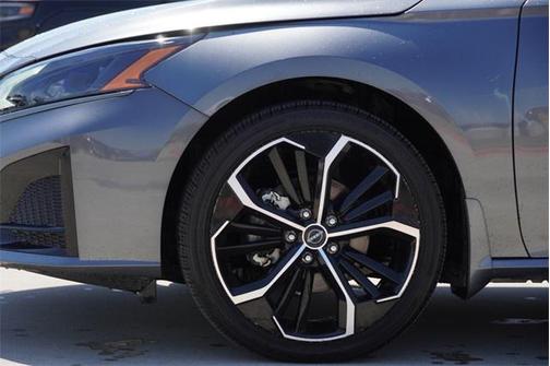 2024 Nissan Altima SR Intelligent AWD