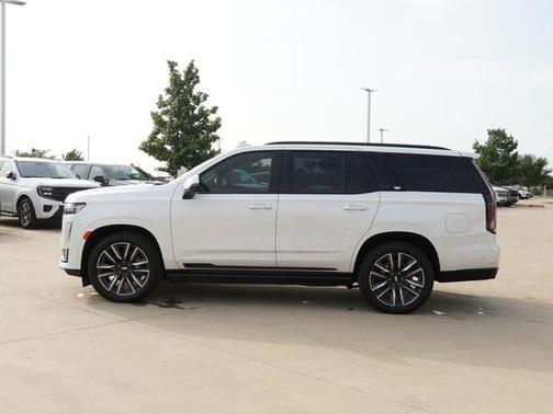 Crystal White Tricoat 2024 Cadillac Escalade Sport Platinum
