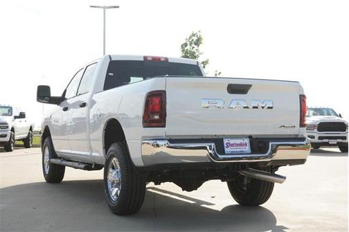 2025 RAM 2500 Tradesman Crew Cab 4x4 6'4' Box