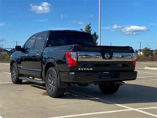 2017 Nissan Titan Platinum Reserve