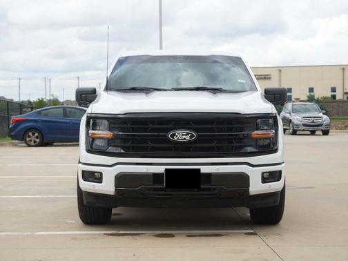 Oxford White 2024 Ford F-150 XLT