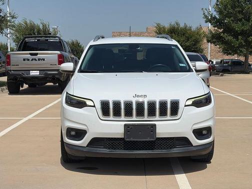 Bright White Clearcoat 2019 Jeep Cherokee Latitude Plus