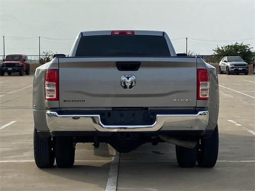 2023 RAM 3500 Big Horn Crew Cab 4x4 8' Box